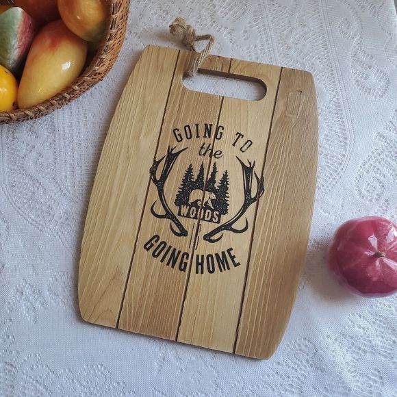 Wooden Cutting Board Wall Art "Going to the Woods is Going Home" - Picture 1 of 3